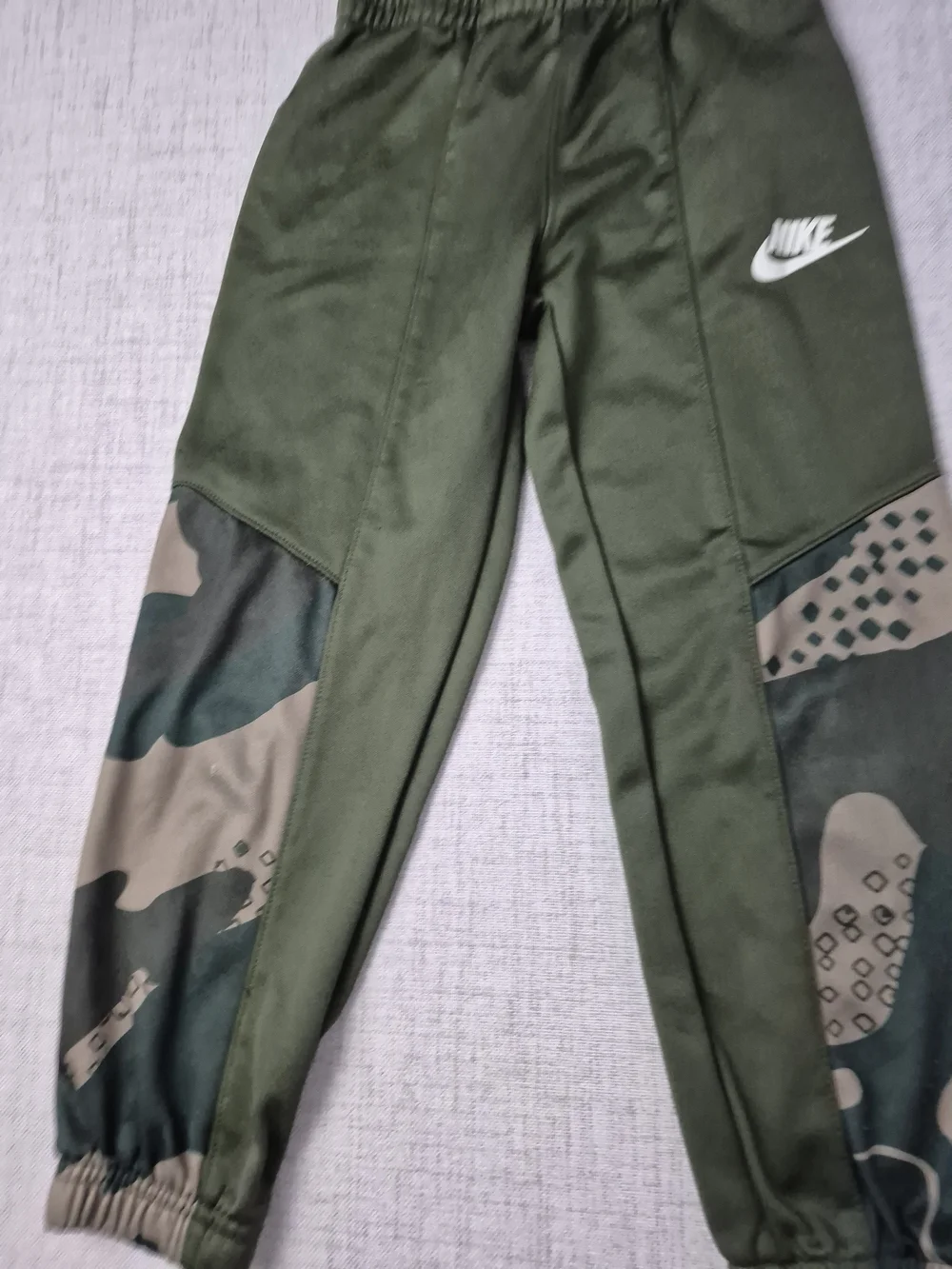 Nike Boys Camo Tracksuit Set Full-Zip Jacket & Joggers Size 6 (5-6Y)